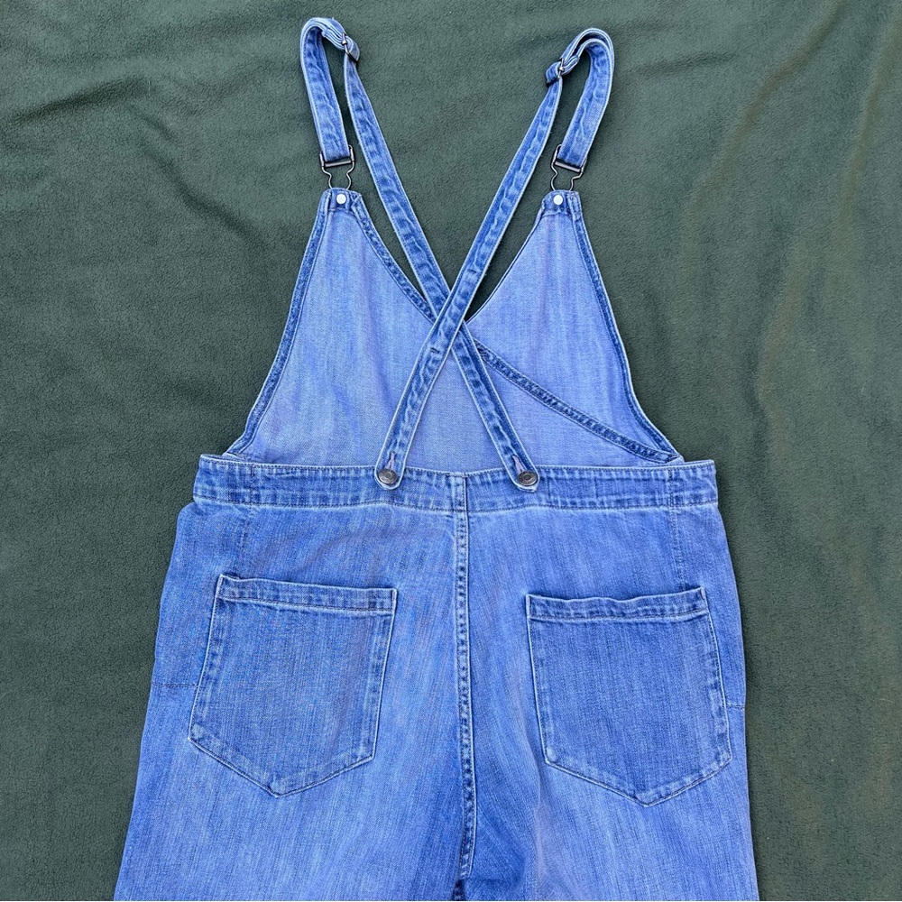 V-Neck Denim Overalls - Picture 3 of 10